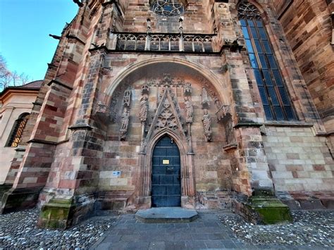 Bolzano La Citt Costruita Sul Vino E Sul Natale Con La Sua Stella