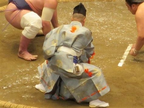 三役格行司格草履行司 2015年大相撲五月場所and九月場所 At 両国国技館 朝香沙都子オフィシャルブログ「着物ブログ きもの