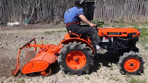 Mini Tractor Kubota B Con Rotovator Youtube