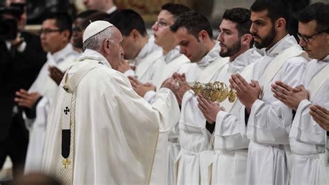 Comovente carta do Papa Francisco aos sacerdotes Pontifício Instituto