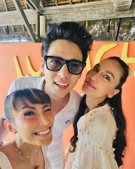 Potret Seleb Yang Hadiri Pesta Ulang Tahun Luna Maya