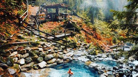 15 Best Oregon Hot Springs - Mapped