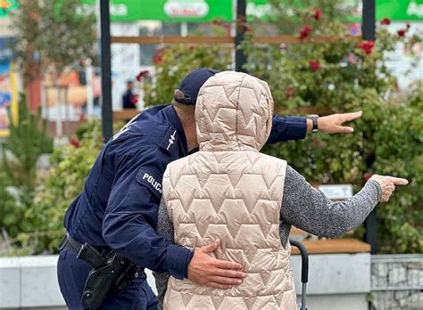 Dzielnicowi Z Puckiej Policji Tak Wygl Da Ich Praca Dziennik Pucki