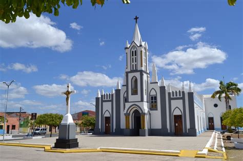 IPUEIRAS PARÓQUIA DE NOSSA SENHORA DA CONCEIÇÃO Diocese de Crateús