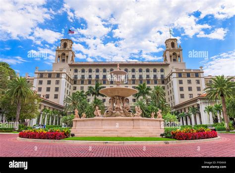 WEST PALM BEACH, FLORIDA - APRIL 4, 2016: The exterior of Breakers ...
