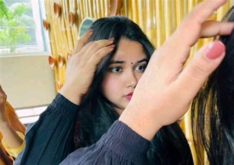 Desi Hot Gf Showing And Making Nude Video For Lover Desi BF