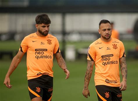 Corinthians on Twitter Treino finalizado Amanhã é dia Rodrigo