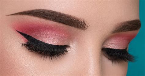 Aprende A Usar El Rosa En Tu Makeup Para Lucir Un Look Rom Ntico