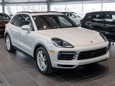 Buy new Porsche Cayenne at Porsche Centre North Toronto