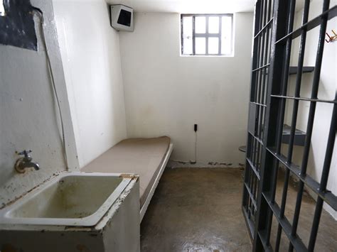 Prison Cell Photos Show How Prisoners Live Around The World Business