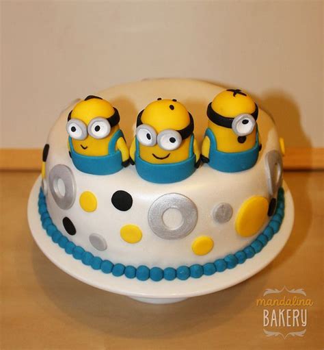 Minions Despicable Me Minions Birthday Cake For Simon Flickr