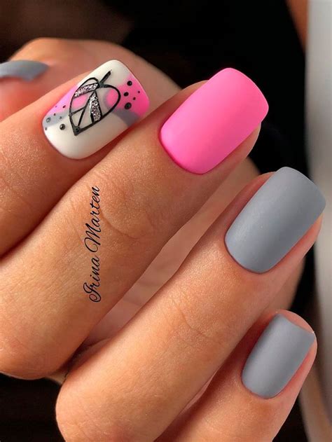 Short Matte Nails 2020 Consist Of Light Matte Grey Nails With Bright