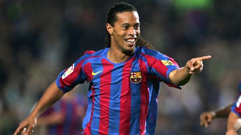 David Gill Shares Insights Into The Ronaldinho Transfer Saga To