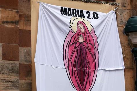 Aufregung um Maria Vulva Banner an der Freiburger Universitätskirche