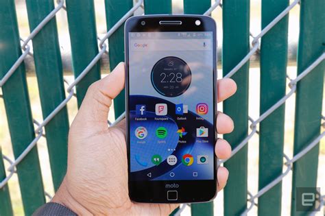 Moto Z And Z Force Droid Review The Risks Are Mostly Worth It Engadget