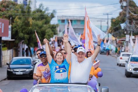 Cláudia Lupércio e Augusto Coutinho realizam carreata em Olinda FalaPE