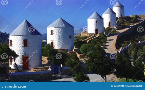 Moinhos De Vento Tradicionais Na Ilha Gr Cia De Leros Imagem De Stock