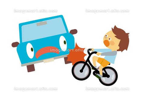 自転車に乗った人と自動車の衝突事故のイラスト素材 [220128587] イメージマート