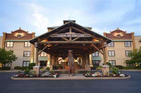 Six Flags Darien Lakes Lodge On The Lake Hotel