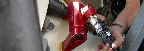 Maintenance On Wind Turbines Hi Force Hydraulic Tools