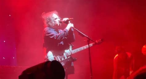 The Cure Presenta Nuevos Temas En El Inicio De Su Tour Oro Solo Hits