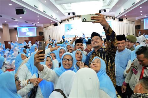 GALERI FOTO Wali Kota Medan Bobby Nasution Menghadiri Pengajian