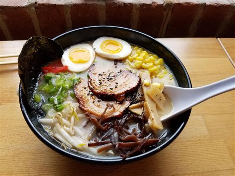 [Fresh] Hakata Ramen from Midtown Sushi, St. Louis, MO : r/ramen