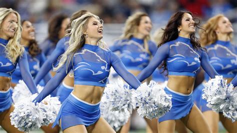 Detroit Lions Cheerleaders Unveil New Costumes At Season Opener