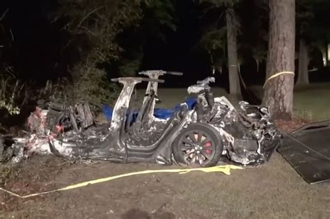 Tesla Crash In Texas With No Driver Explained Years Later