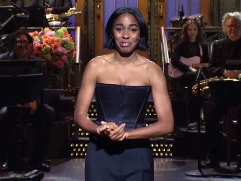 “the Bear” Star Ayo Edebiri Gets Choked Up During 1st “snl ”hosting“ ”gig Questions Nikki Haley