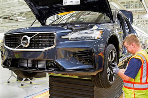 Volvo Cars Opens Its First Manufacturing Plant In Us Assembles New S60