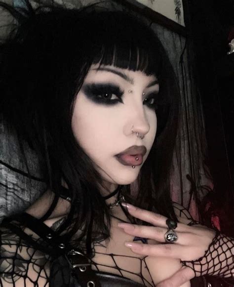 Pin on 𝖘𝖚𝖇𝖈𝖚𝖑𝖙𝖚𝖗𝖊 𝖌𝖔𝖙𝖍𝖎𝖈 in 2024 Dark makeup looks Goth