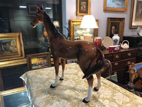 Cavalo De Grandes Dimens Es Em Porcelana Inglesa Cascais E Estoril