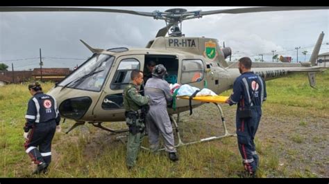 Menino De Anos Hospitalizado Fraturas E Traumatismo Craniano