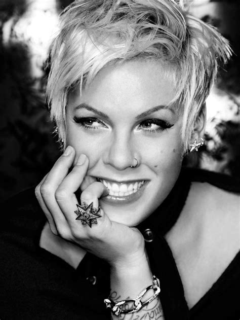 Alecia Beth Moore Pink Short Hair Styles Hair Styles Hair Styles 2014