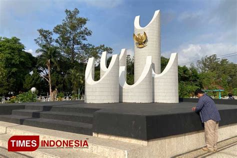 Empat Korban Pesawat TNI AU Jatuh Dimakamkan Di Dua Lokasi Berbeda