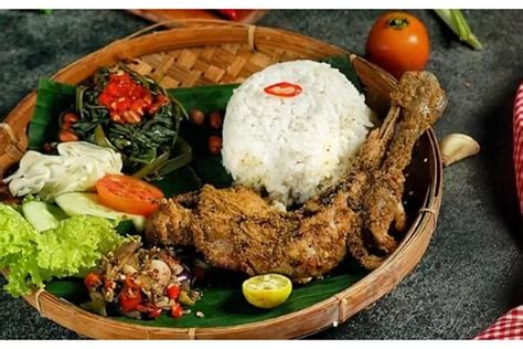 Jelajahi Kelezatan Kuliner Khas Bali Yang Wajib Dicoba Saat Berlibur Di