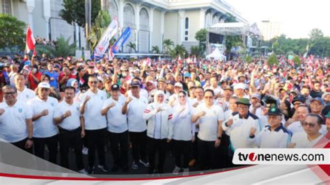 Ribu Masyarakat Jatim Meriahkan Jalan Sehat Muharram H