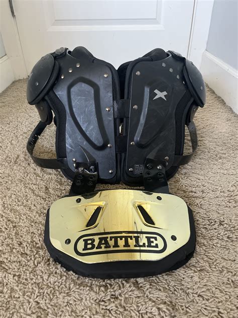 Youth Medium Xenith Flyte Shoulder Pads and Adult size Battle backplate ...