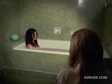 AS DEUSAS NUDE SCENES AZNude