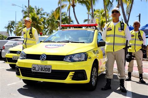 Ronda no Bairro presta primeiros socorros a vítima de arma branca na