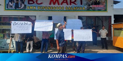 Ada Indikasi Penyelewengan Di BUMDes Warga Demo Tuntut Transparansi