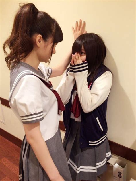 bitたん People poses Cute lesbian couples Funny poses