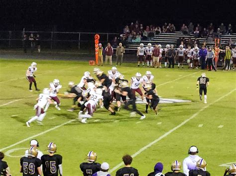 Carmi-White County survives scare at Eldorado | Section618.com