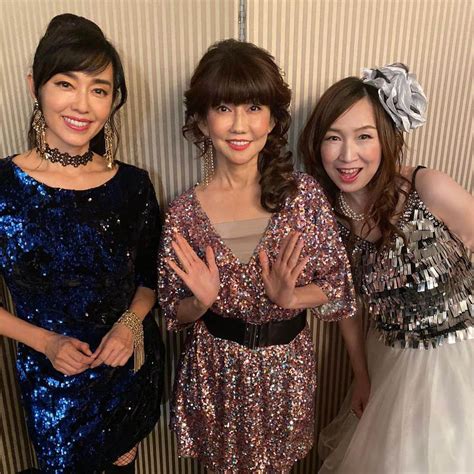 松本伊代さんのインスタグラム写真 松本伊代instagram「昨日は久しぶりに キューティーモリモリの3人で！🎤👗 本番前 優ちゃん