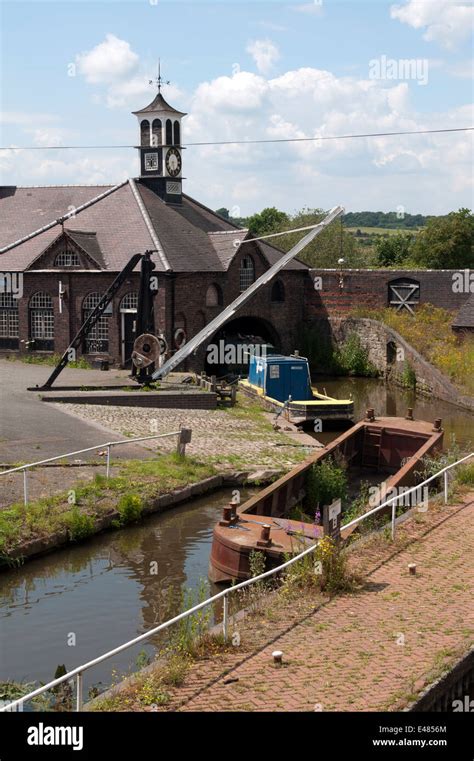 Hartshill Wharf On The Coventry Canal Warwickshire England UK Stock