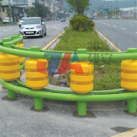 PU Foam EVA Traffic Safety Highway Used Anti Corrosion Rotary Barrier