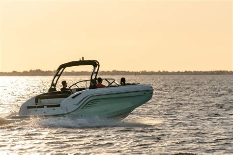 Bayliner Dx Contact Your Local Marinemax Store About Availability