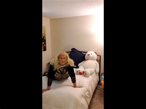 NSFW Septembre Blonde Dans Un Bodystocking Noir XHamster