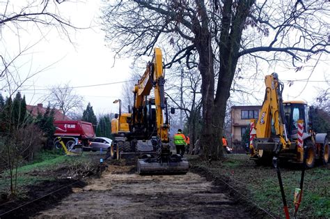 Piotrków Trybunalski powstaje kolejny fragment drogi rowerowej w pasie